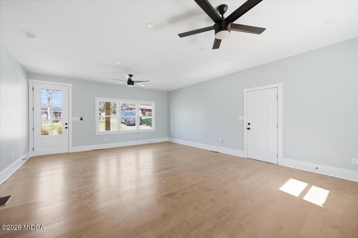 2371 Kensington Road Macon, GA 31211 - Photo 3 of 25 10-W7A3112