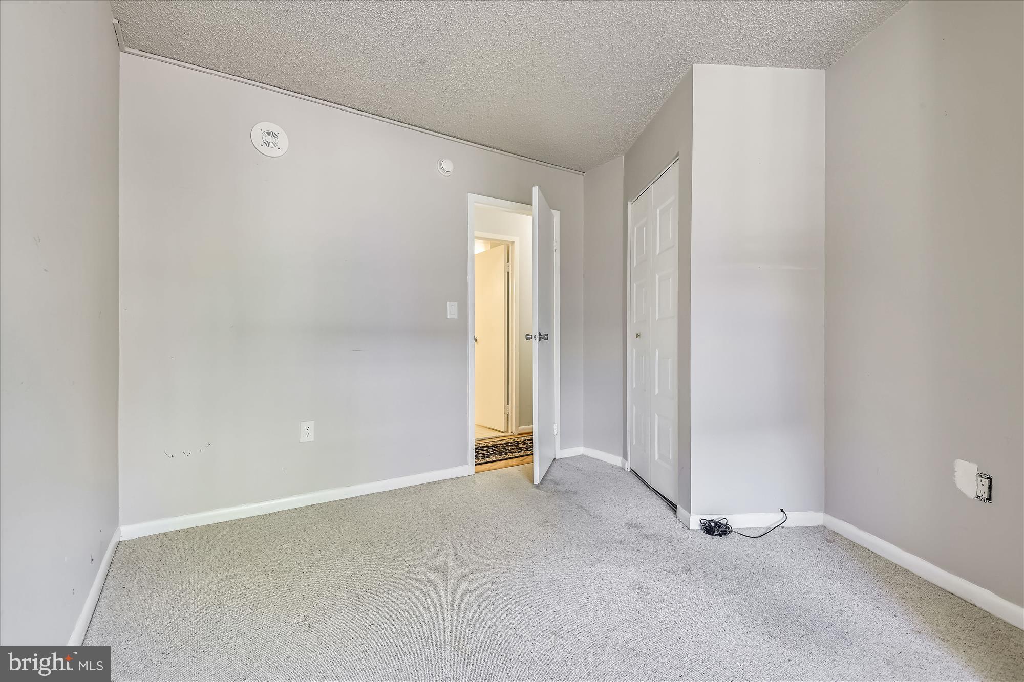 205 East Joppa Road, Unit 201 Towson, MD 21286 - Photo 26 of 37 Nice size room!