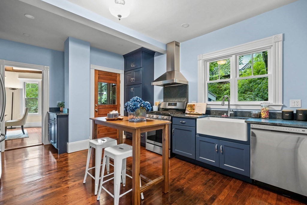 28 Richardson Road Melrose, MA 02176 - Photo 17 of 42 Gallery Image 17
