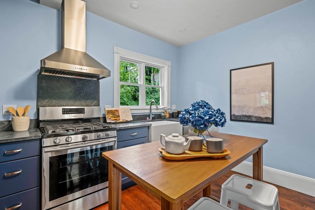 28 Richardson Road Melrose, MA 02176 - Photo 18 of 42 Gallery Image 18