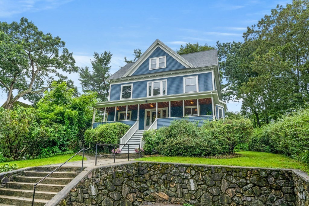 28 Richardson Road Melrose, MA 02176 - Photo 2 of 42 Gallery Image 2