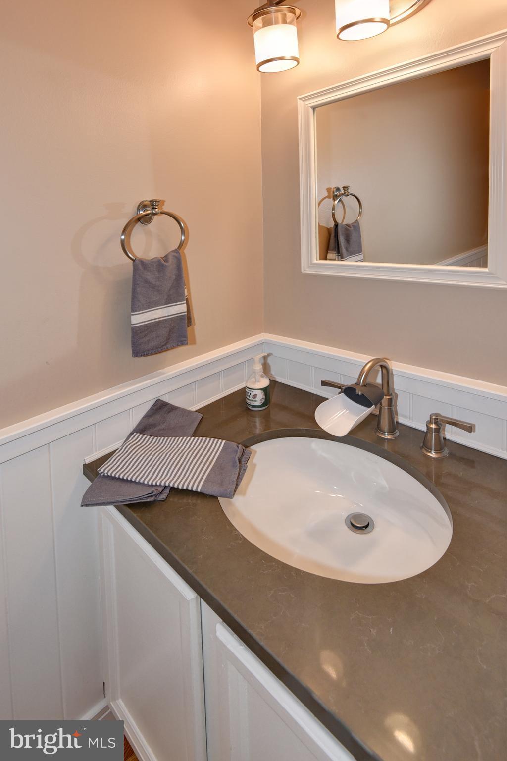 2004 Chadds Ford Drive Reston, VA 20191 - Photo 4 of 72