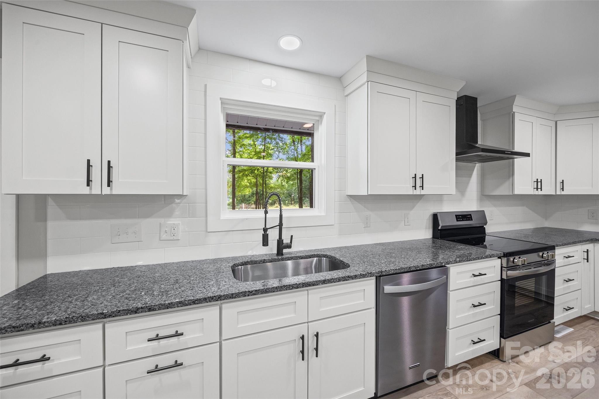 5950 Lake Wylie Road Clover, SC 29710 - Photo 9 of 36