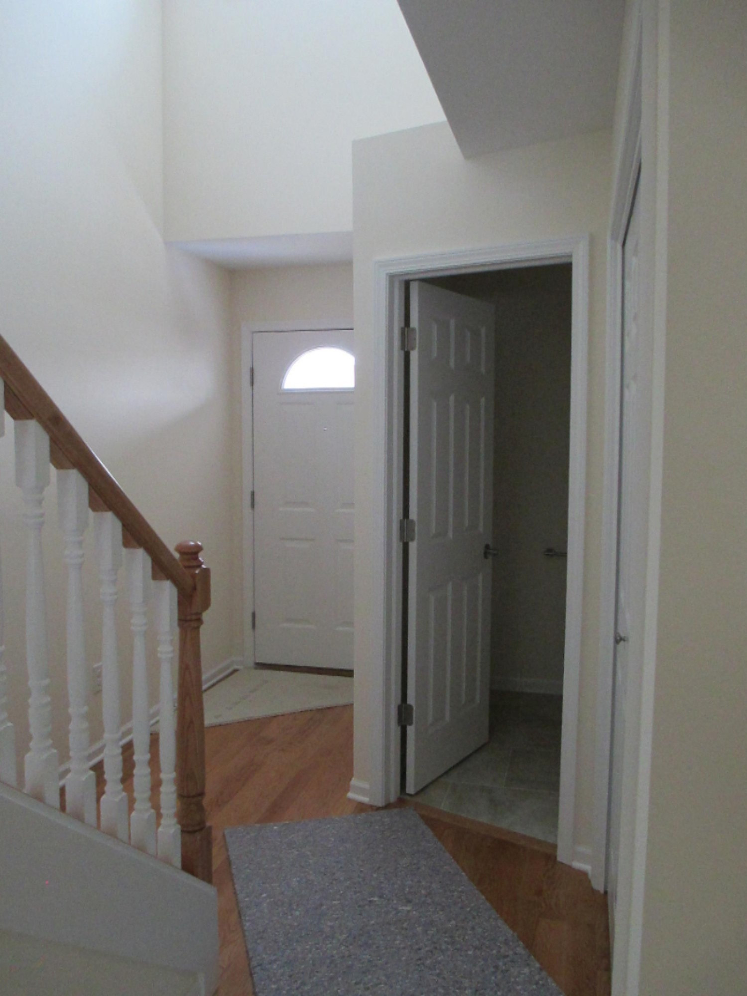 2566 Holiday House Road, Unit 12 St. Joseph, MI 49085 - Photo 5 of 26 IMG_0537