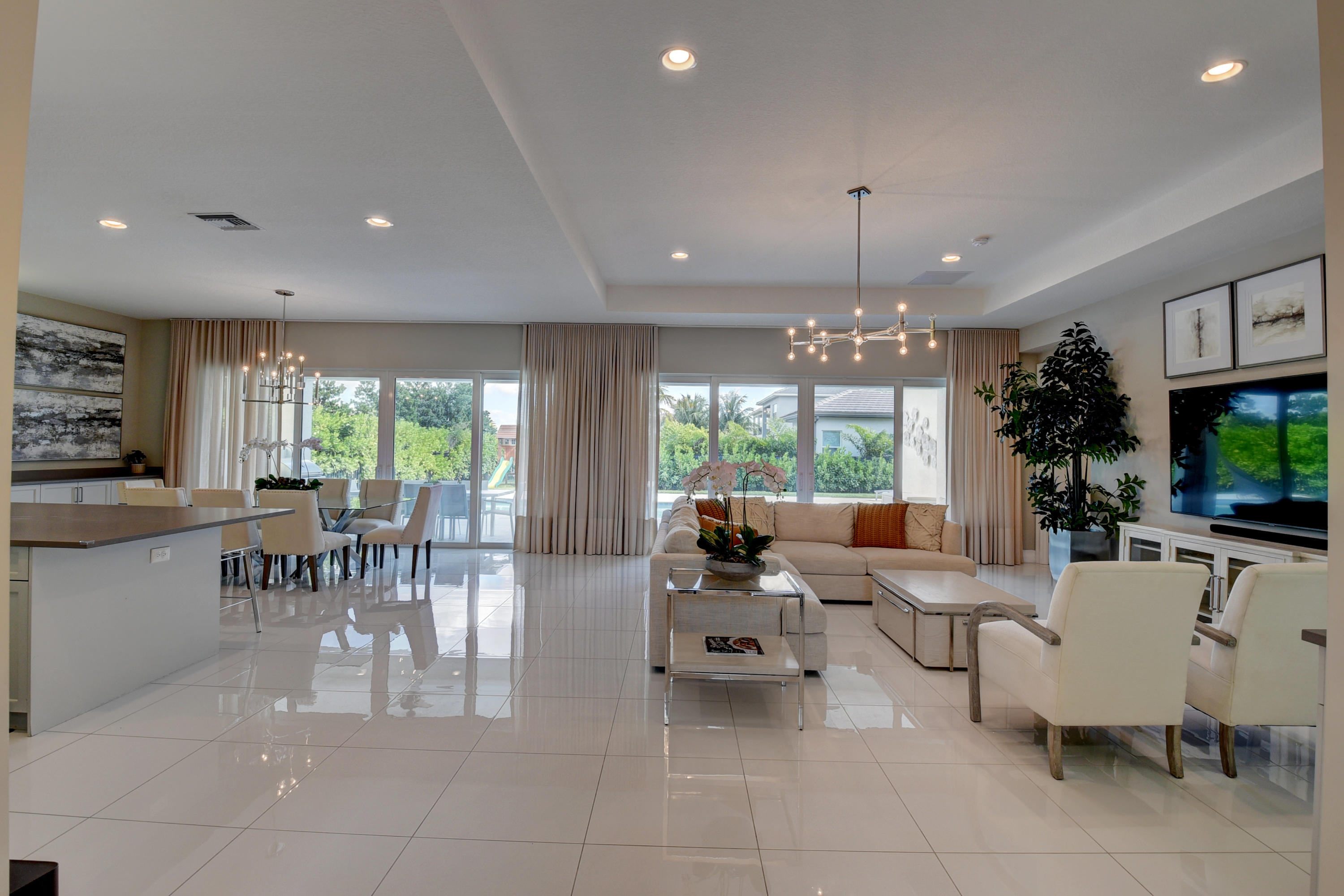 19886 Meadowside Lane Boca Raton, FL 33498 - Photo 5 of 32 Family Room