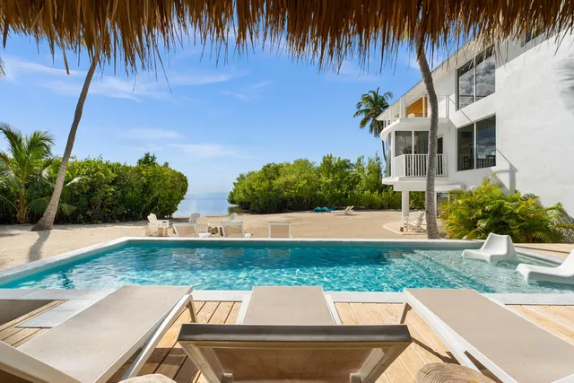 $6,750,000 | 83407 Old Highway, Islamorada, FL 33036