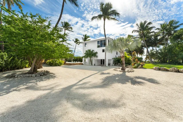$6,750,000 | 83407 Old Highway, Islamorada, FL 33036