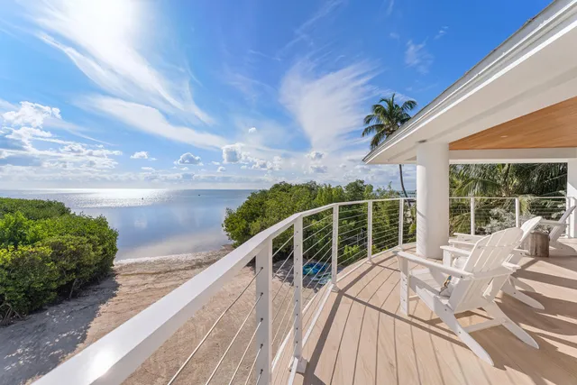 $6,750,000 | 83407 Old Highway, Islamorada, FL 33036
