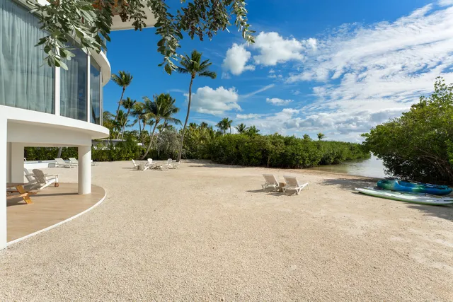 $6,750,000 | 83407 Old Highway, Islamorada, FL 33036