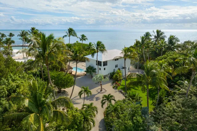 $6,750,000 | 83407 Old Highway, Islamorada, FL 33036