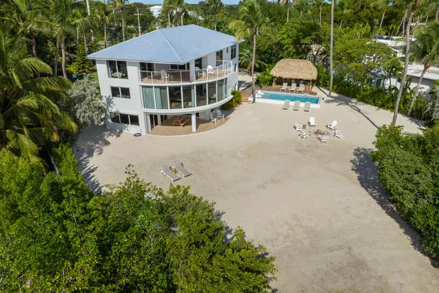 $6,750,000 | 83407 Old Highway, Islamorada, FL 33036