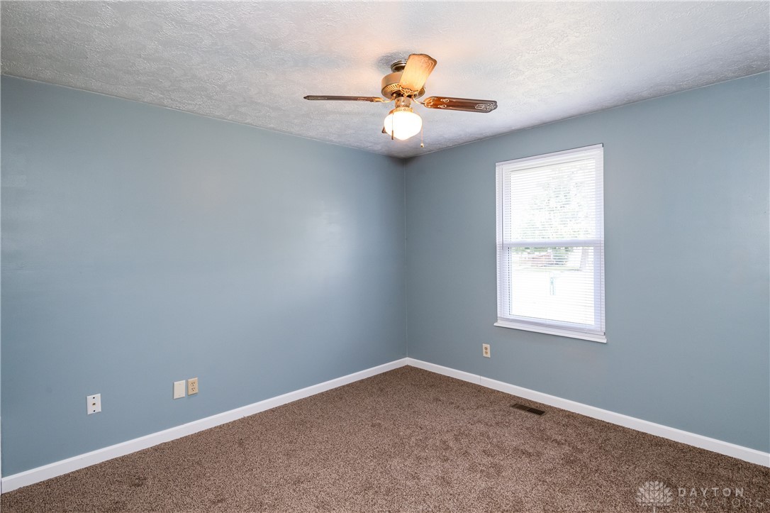 6060 Shull Road Dayton, OH 45424 - Photo 16 of 25 Gallery Image 16
