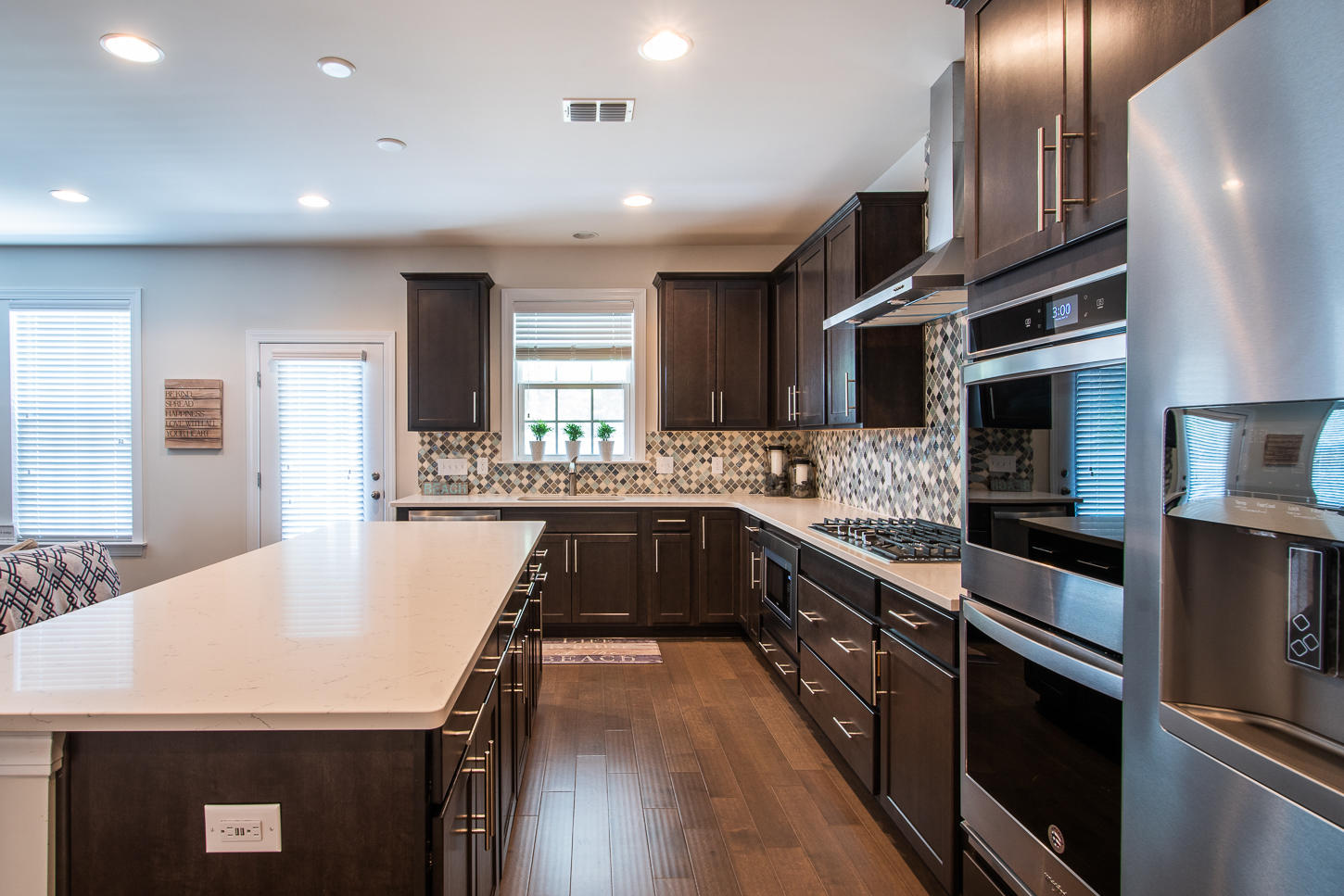 1237 Gannett Road Mount Pleasant, SC 29464 - Photo 16 of 43 Kitchen Staged