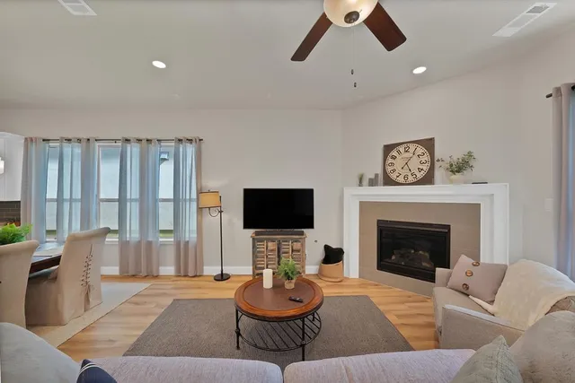 $380,000 | 437 Waterscape Drive, Unit 1134, Hickory Creek, TX 75065