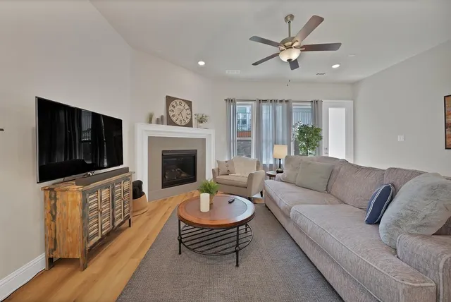 $380,000 | 437 Waterscape Drive, Unit 1134, Hickory Creek, TX 75065