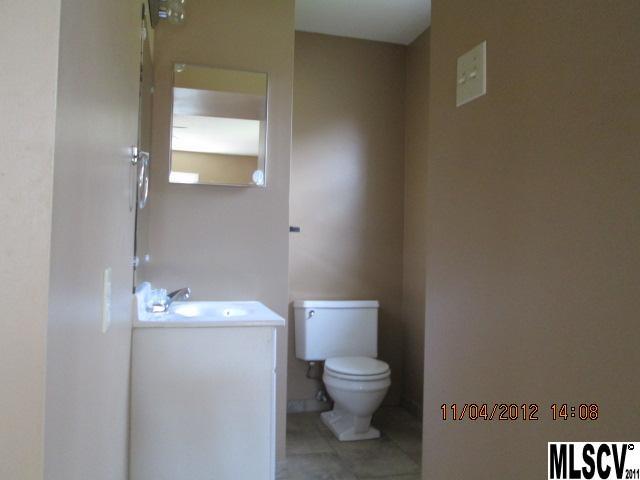 498 Wildlife Access Road Hickory, NC 28601 - Photo 6 of 20 Gallery Image 6