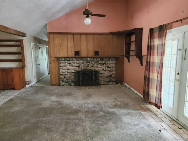 a view of a storage & utility room