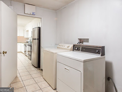 5209 Highway 32 Patterson, GA 31557 - Photo 22 of 45 a utility room with dryer and washer
