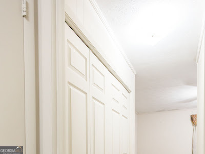 5209 Highway 32 Patterson, GA 31557 - Photo 34 of 45 a view of staircase with white walls