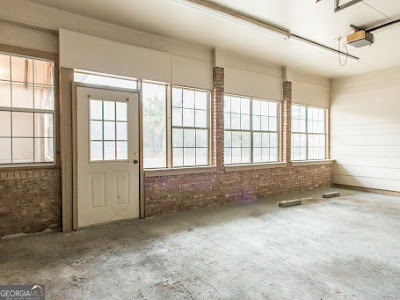5209 Highway 32 Patterson, GA 31557 - Photo 38 of 45 an empty room with windows