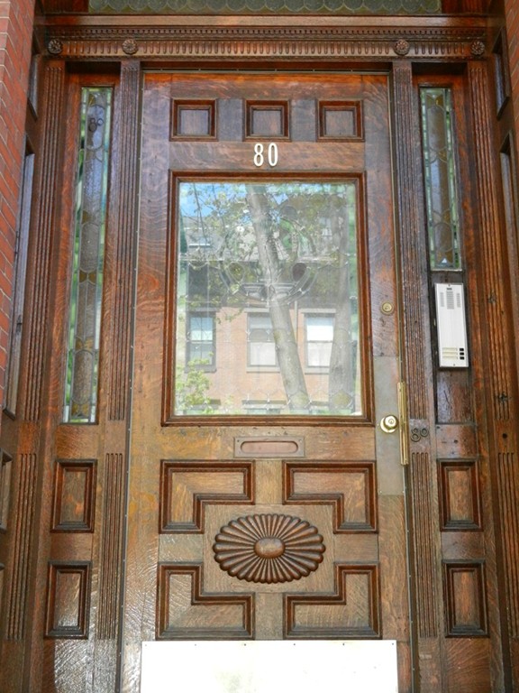 80 Rutland Street, Unit 3 Boston, MA 02118 - Photo 21 of 26 a front view of a house with a large window