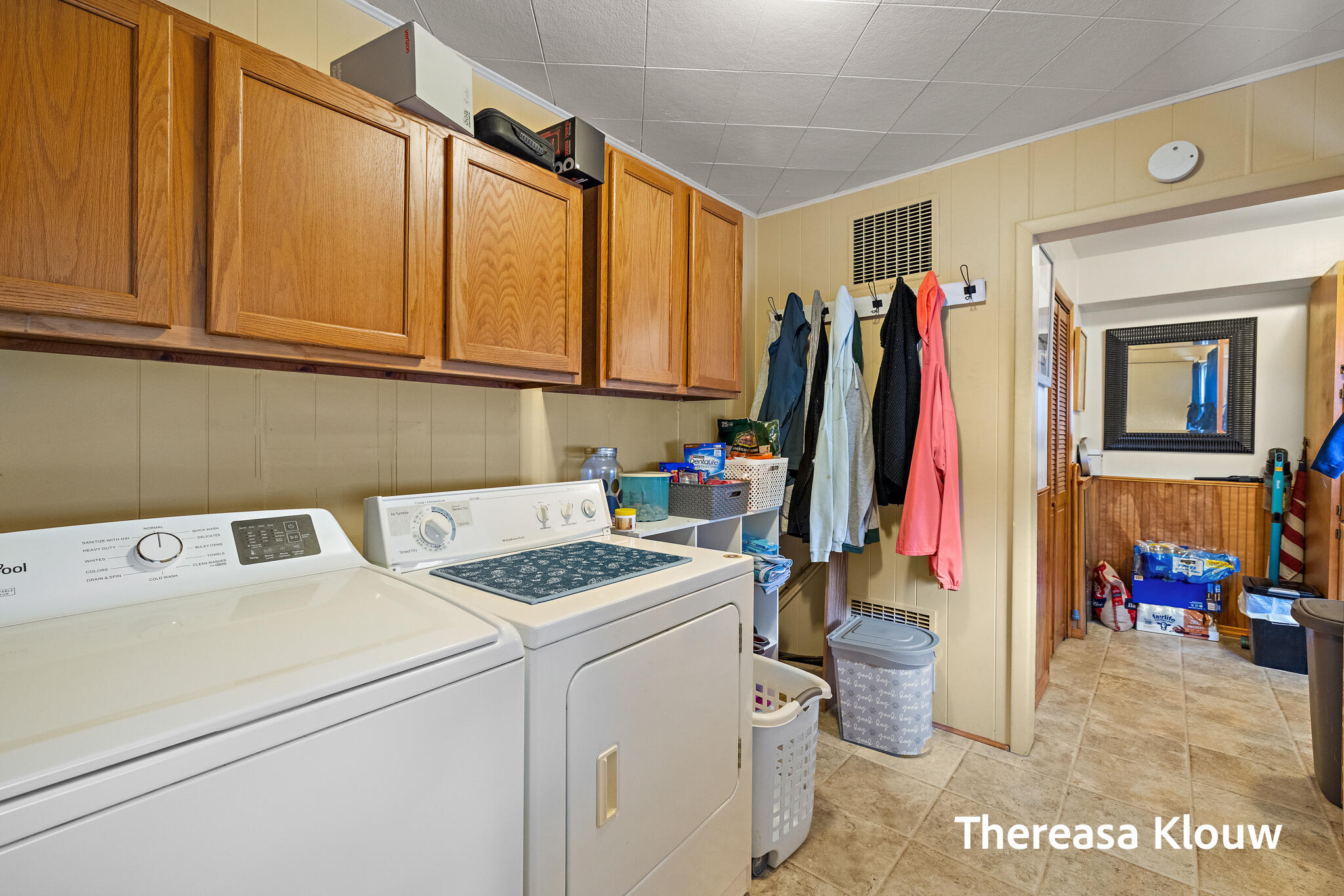710 Quarterline Road Muskegon, MI 49442 - Photo 3 of 44 Laundry Room