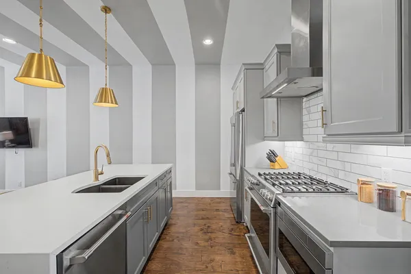 $1,050,000 | 507 27th Avenue North, Nashville, TN 37209
