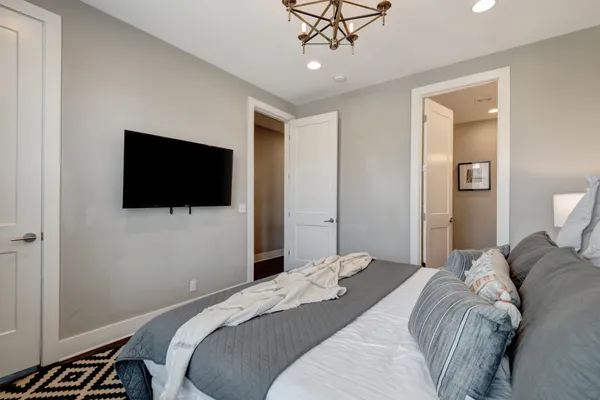 $1,050,000 | 507 27th Avenue North, Nashville, TN 37209