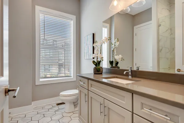$1,050,000 | 507 27th Avenue North, Nashville, TN 37209