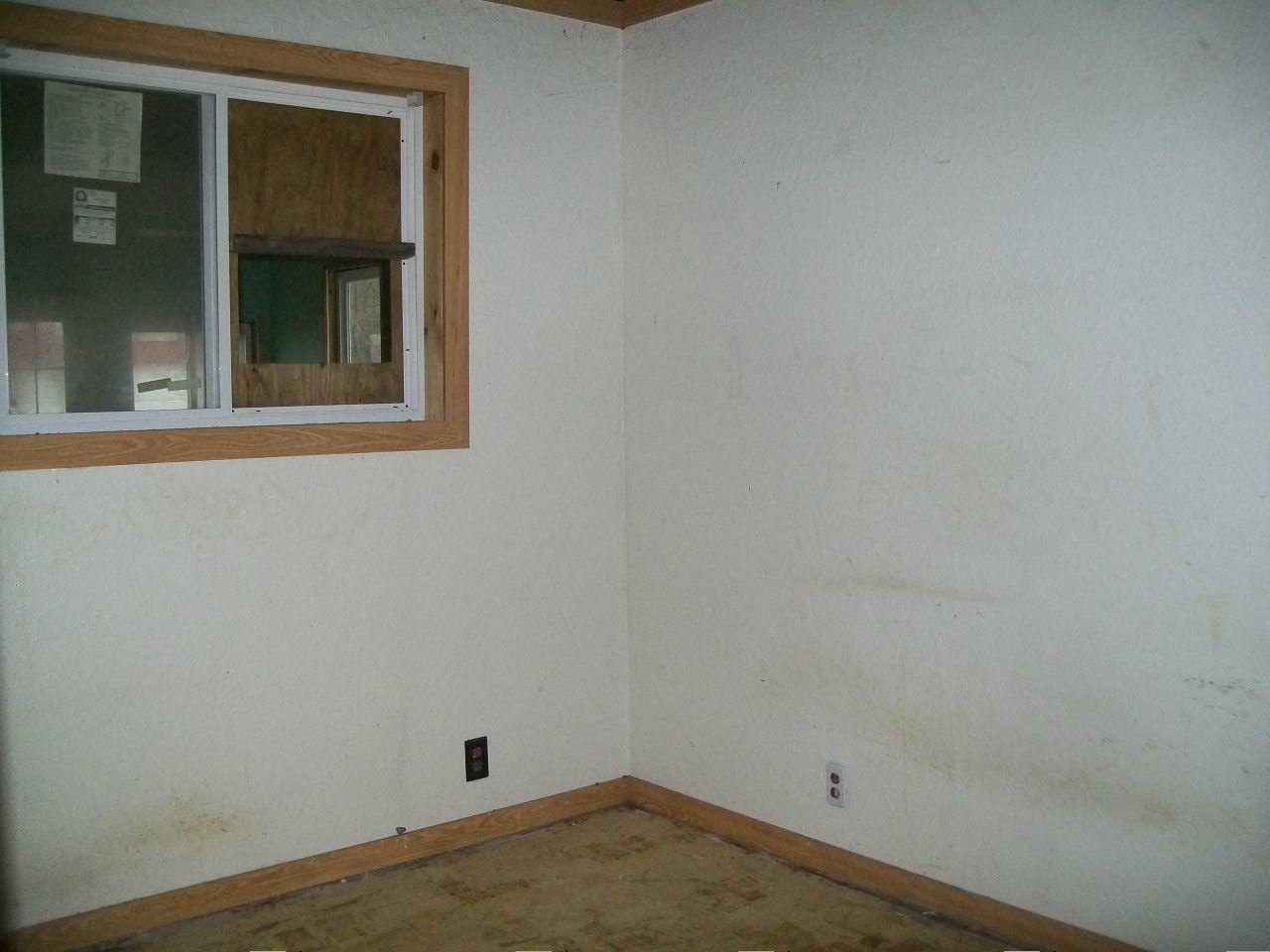 11345 West St Charles Road Sumner, MI 48889 - Photo 19 of 28 1844881-18.JPG
