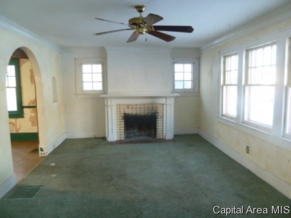 512 Boyd Street Decatur, IL 62522 - Photo 2 of 15