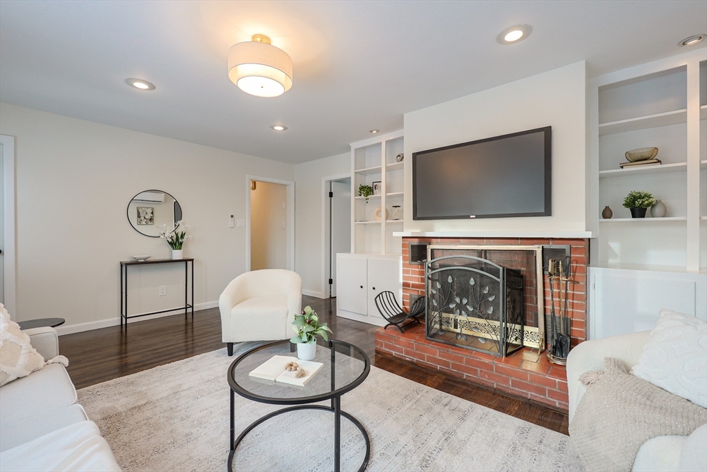 86 Old Sturbridge Road Southbridge, MA 01550 - Photo 11 of 27