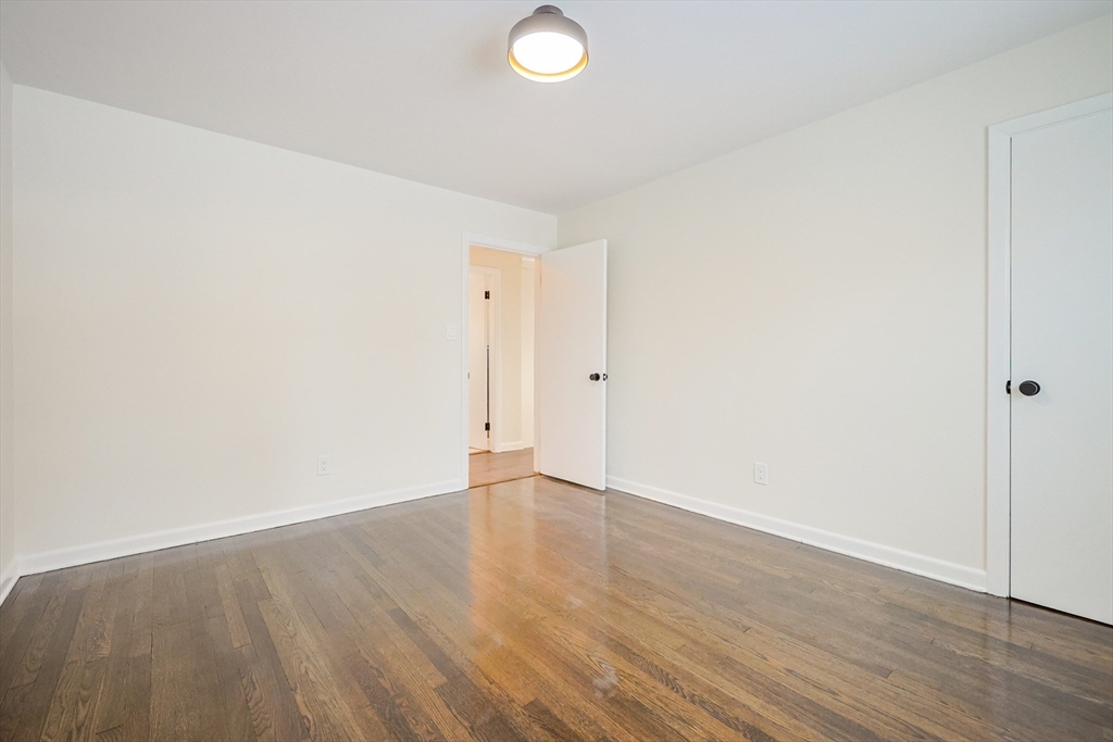 86 Old Sturbridge Road Southbridge, MA 01550 - Photo 18 of 27