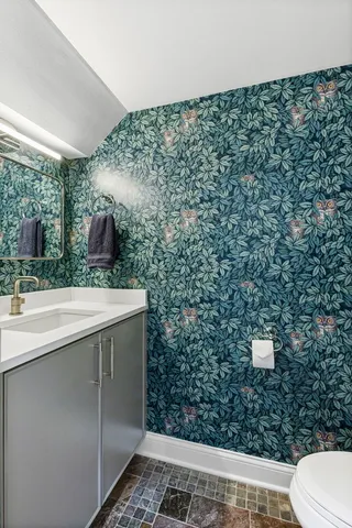 $13,000 | 4322 North Hermitage Avenue, Chicago, IL 60613