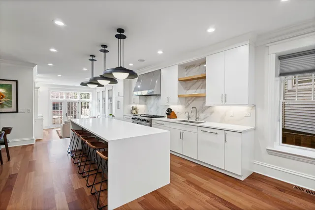 $13,000 | 4322 North Hermitage Avenue, Chicago, IL 60613