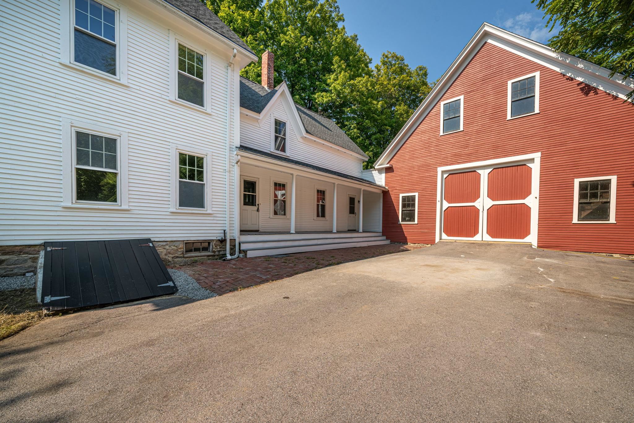 11 Haverhill Road Chester, NH 03036 - Photo 2 of 39