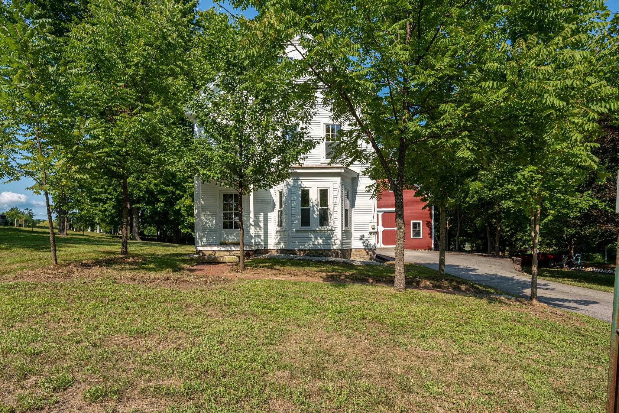 11 Haverhill Road Chester, NH 03036 - Photo 4 of 39
