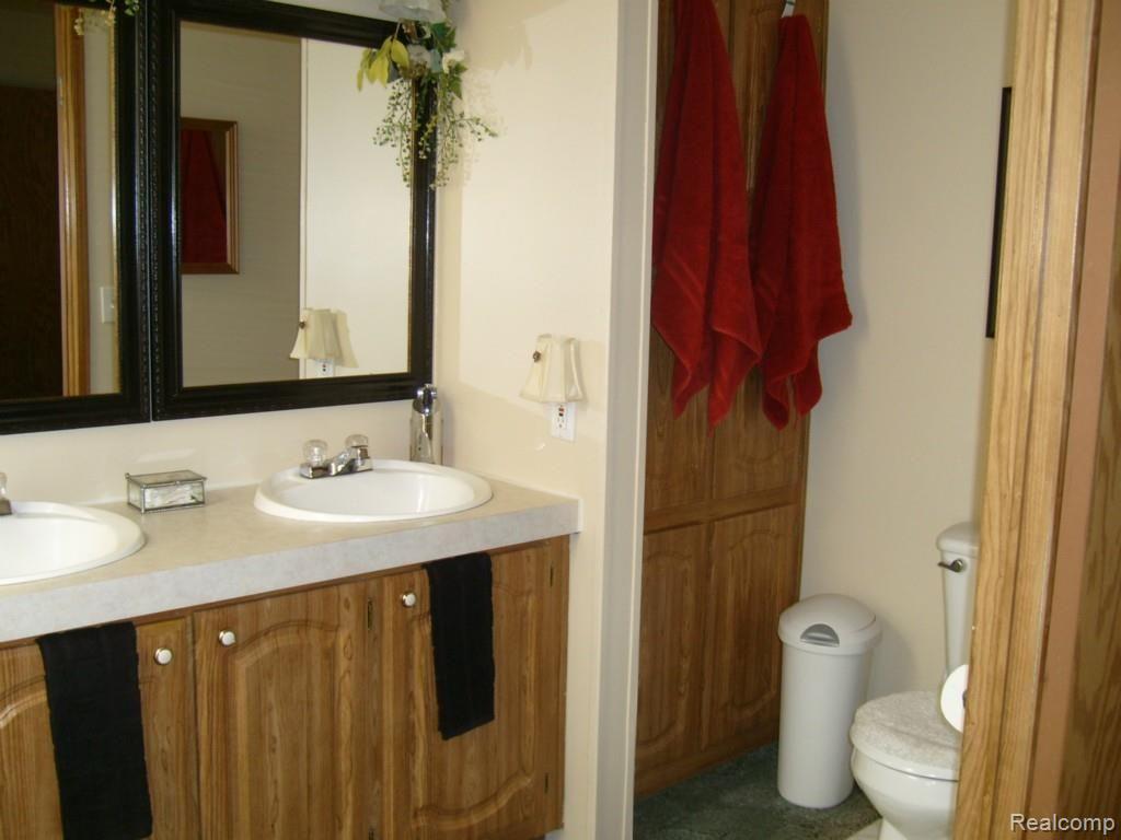 3265 Copeland Road Port Austin, MI 48467 - Photo 11 of 21 3265 Copeland MstrBath.jpg