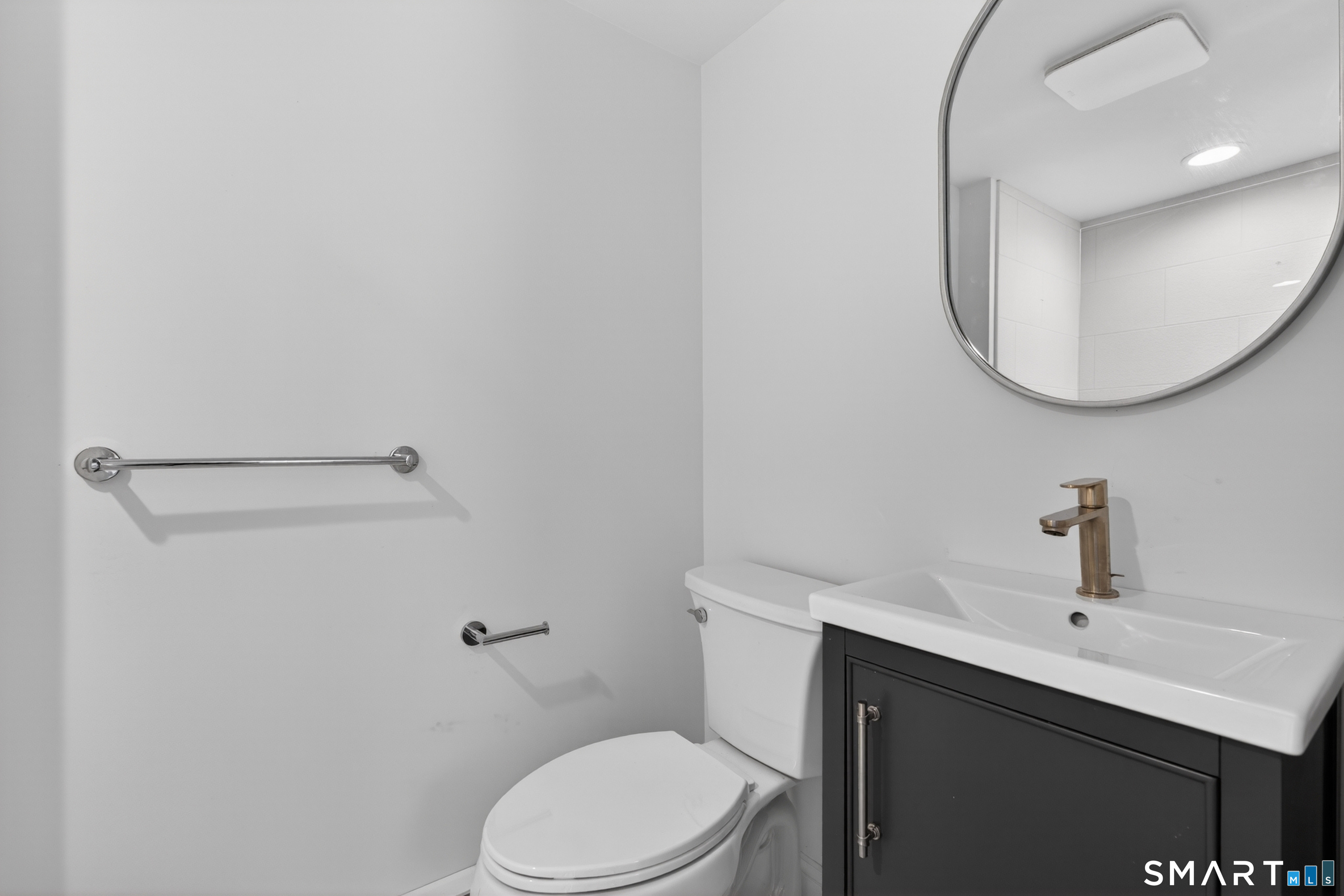 138 Bank Street, Unit 2B New London, CT 06320 - Photo 15 of 17