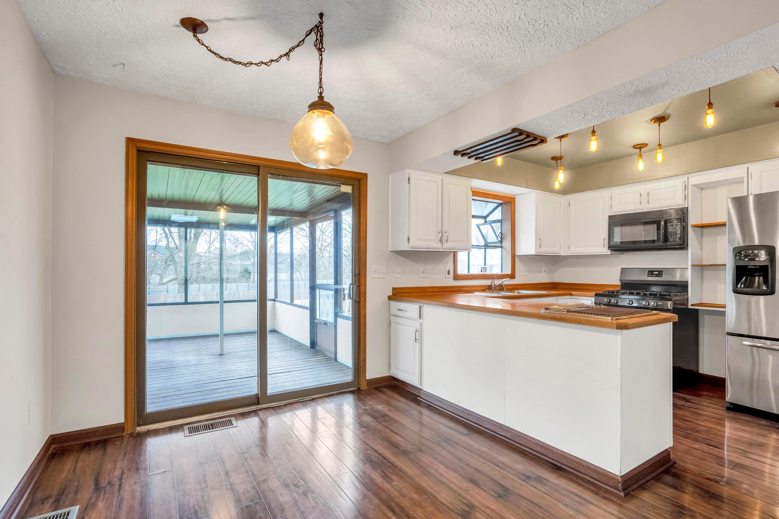 5912 Cooper Road Westerville, OH 43081 - Photo 9 of 33 DSC09535-HDR