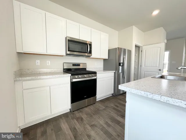 $1,950 | 28 Citrus Drive, Camden Wyoming, DE 19934