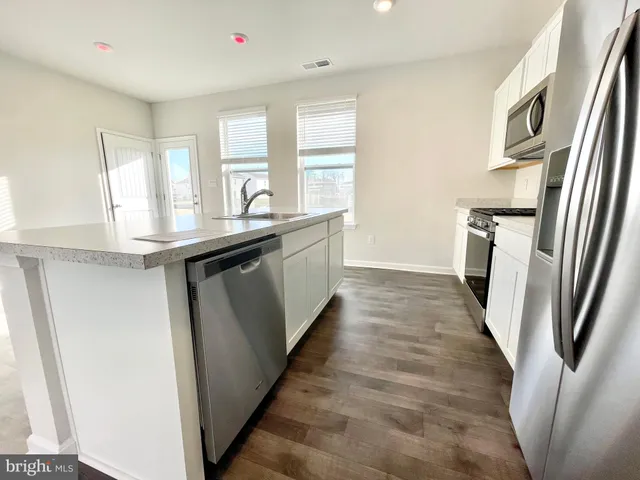 $1,950 | 28 Citrus Drive, Camden Wyoming, DE 19934