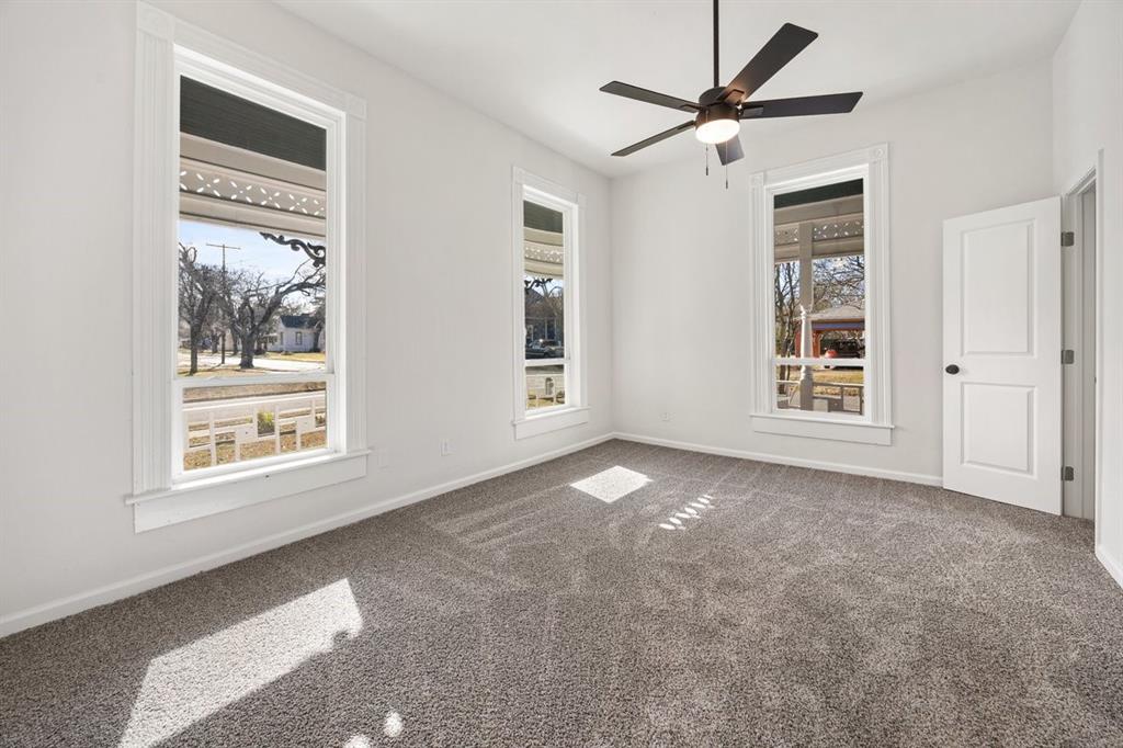 520 West 9th Street Bonham, TX 75418 - Photo 17 of 29