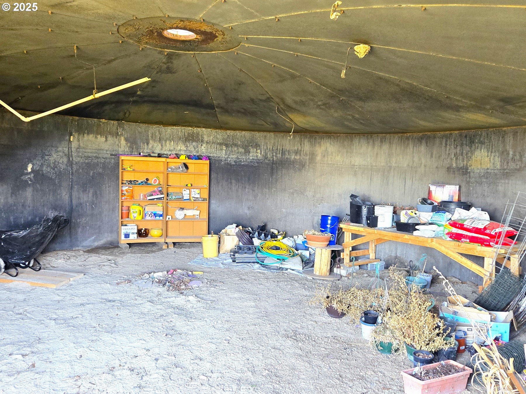 401 Main Street Unity, OR 97884 - Photo 38 of 46 a view of play room with toys