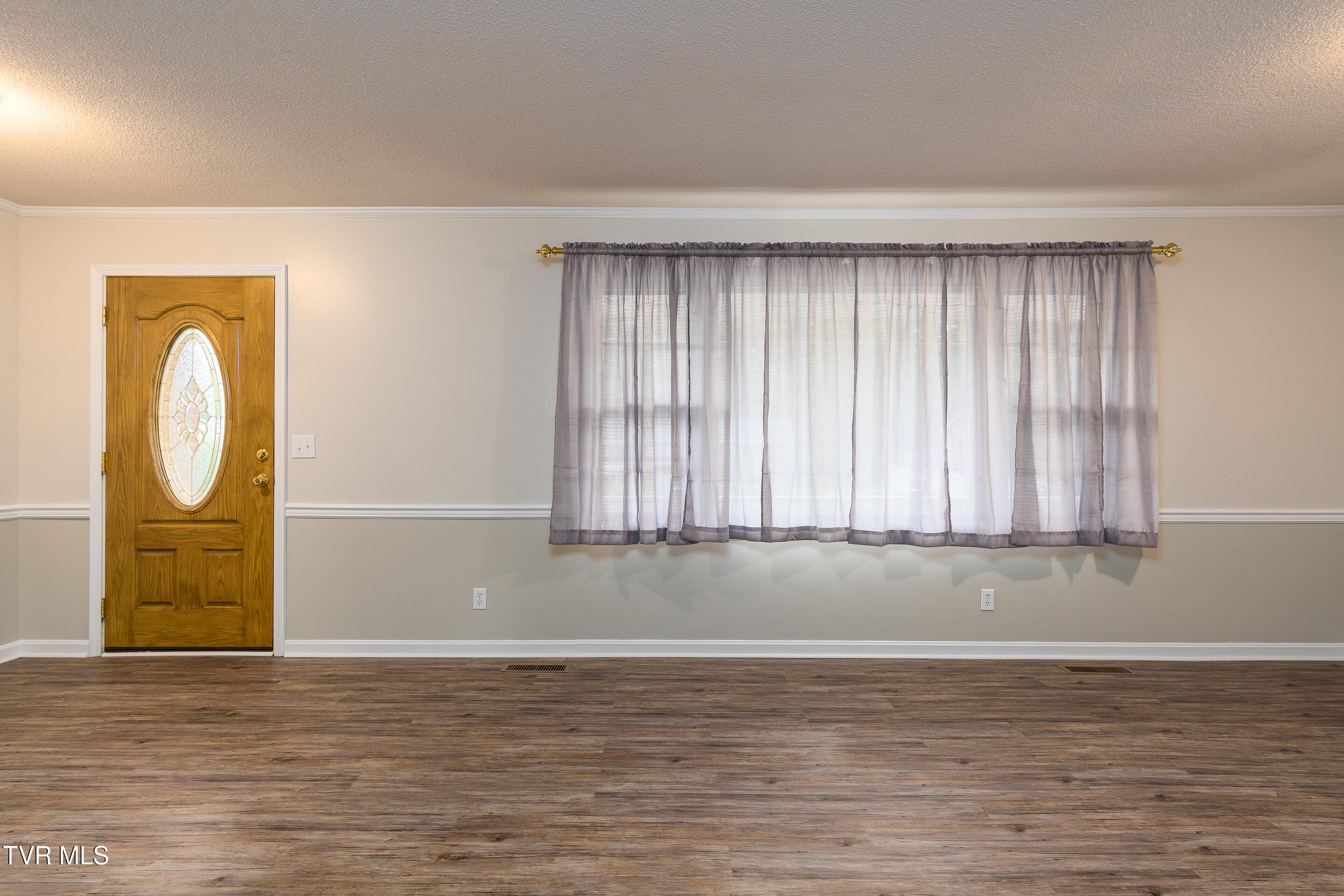 1817 Sundale Road Johnson City, TN 37604 - Photo 15 of 41 interior-25