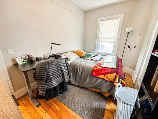 $5,700 | 107 Columbia Street, Unit 1, Cambridge, MA 02139
