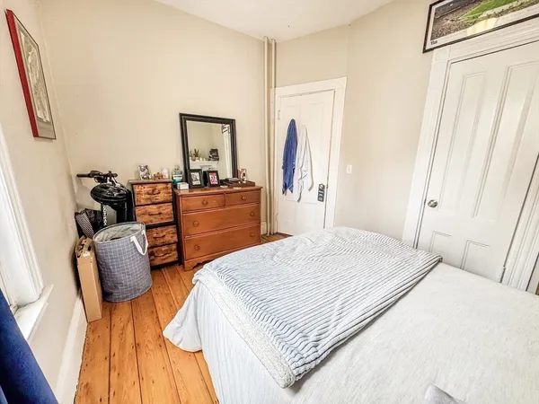 $5,700 | 107 Columbia Street, Unit 1, Cambridge, MA 02139