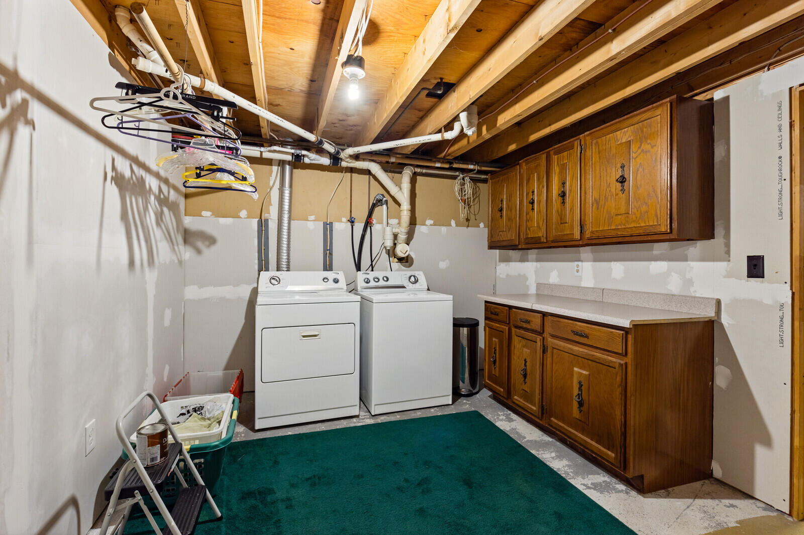 653 Abbott Road Winslow, ME 04901 - Photo 24 of 29 Laundry