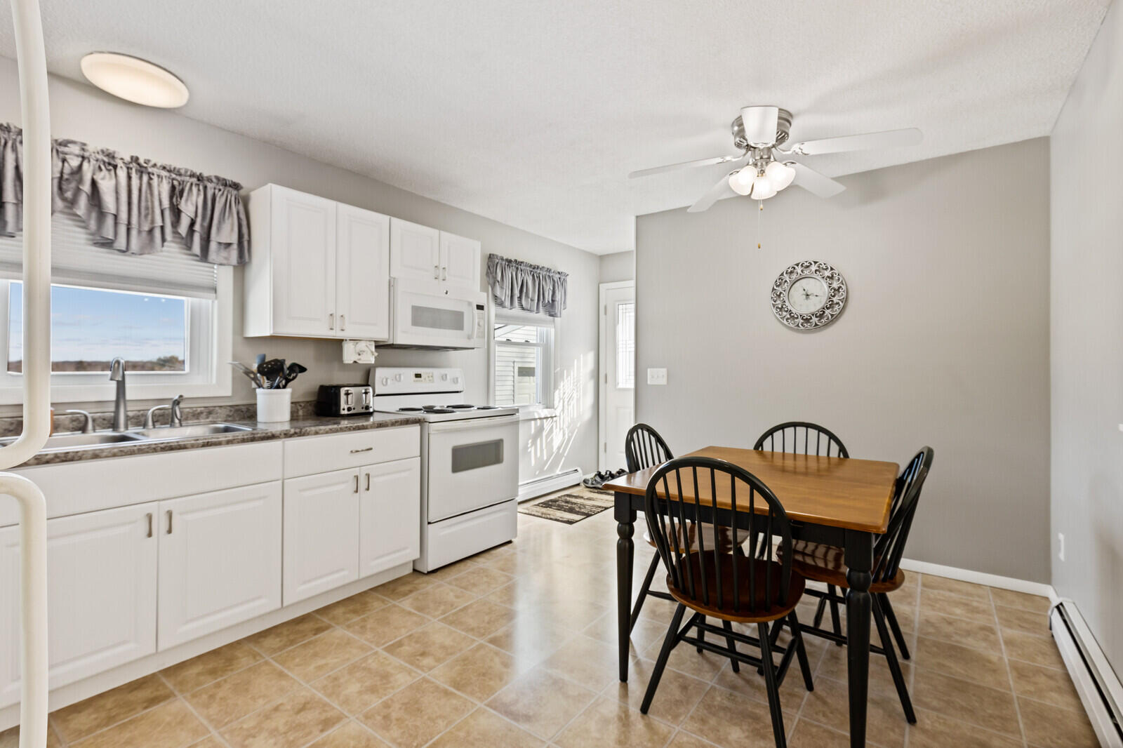 653 Abbott Road Winslow, ME 04901 - Photo 8 of 29 Kitchen