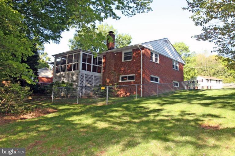 5648 Inverchapel Road Springfield, VA 22151 - Photo 5 of 30 a view of a house with a big yard